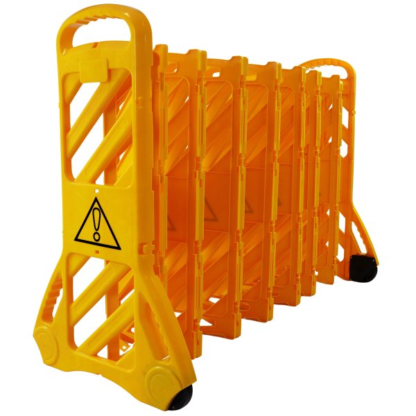 Heavy Duty Yellow Portable Safety Barrier Long Term Durable