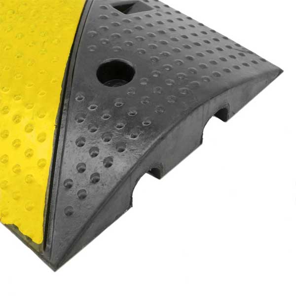 Reliable & Heavy-Duty Road Safety Speed Hump
